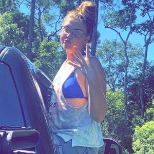 Meet your Posher, Kaelyn